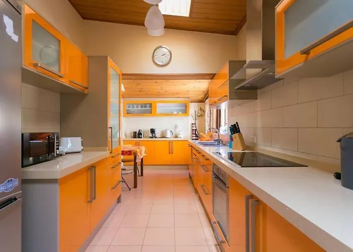 Beautiful With Stunning View Holiday home *