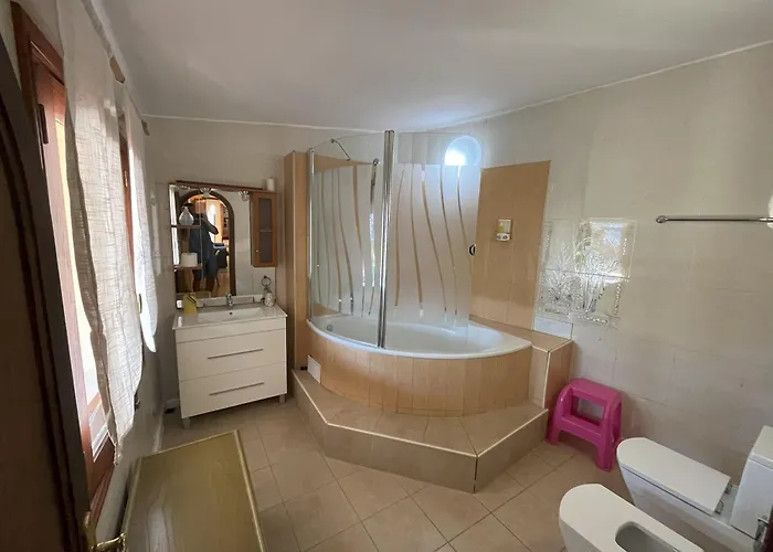 Будинок відпочинку Beautiful With Stunning View